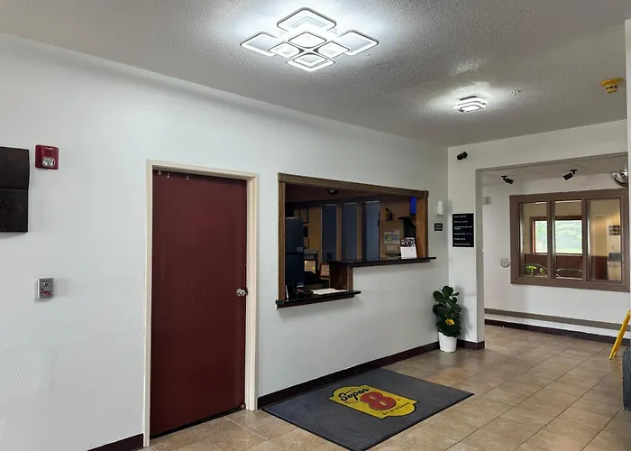 Super 8 By Wyndham Mason City