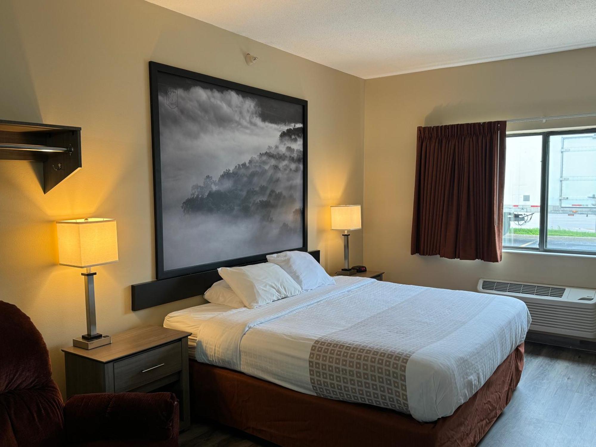 Super 8 By Wyndham Mason Hotel Mason City